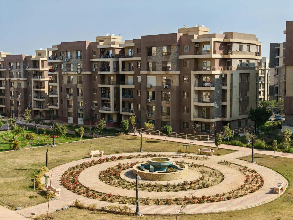 how much is a 2 or 3 bedroom apartment in saudi arabia