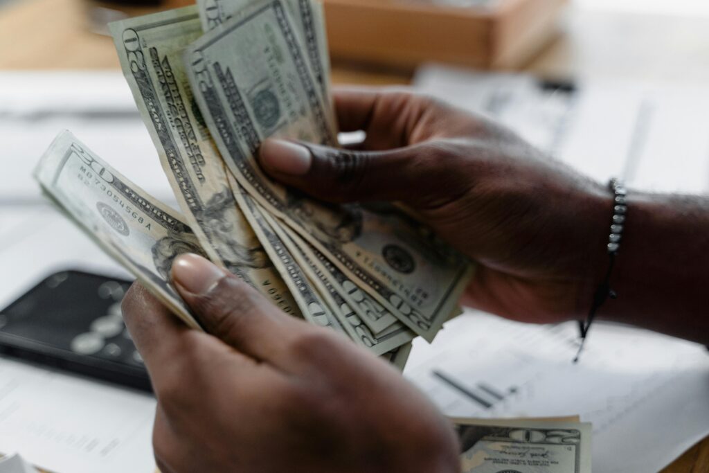 is 12000 sar a good salary in saudi arabia