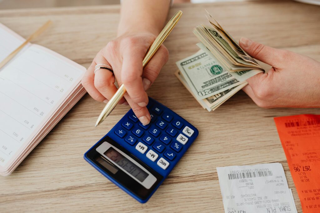 monthly expenses in saudi arabia